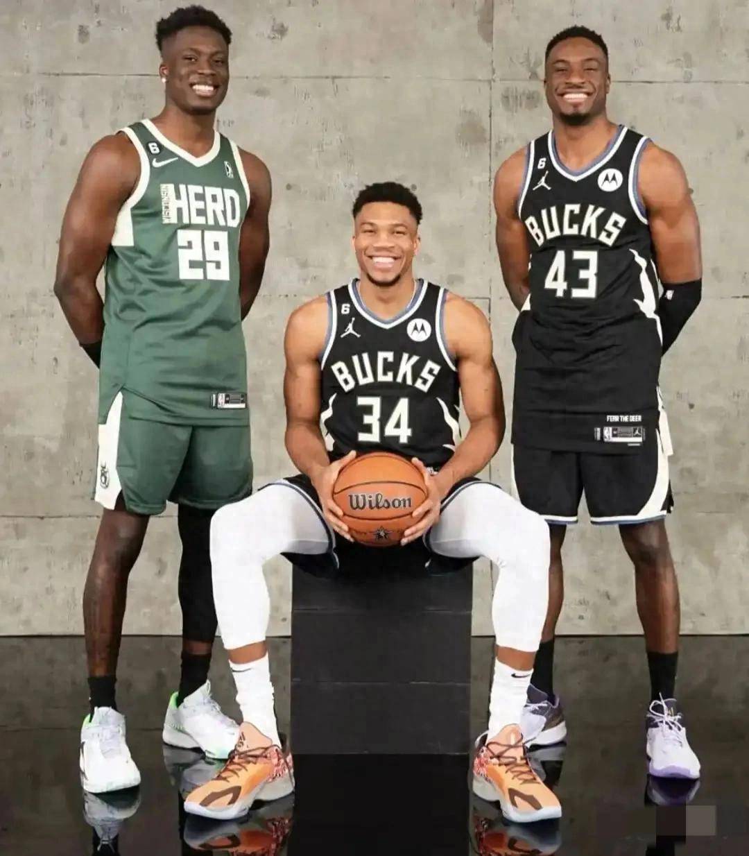 九州娱乐登录入口-雄鹿队主帅呼吁球员团结一心，共同战胜困难(雄鹿队的阵容)