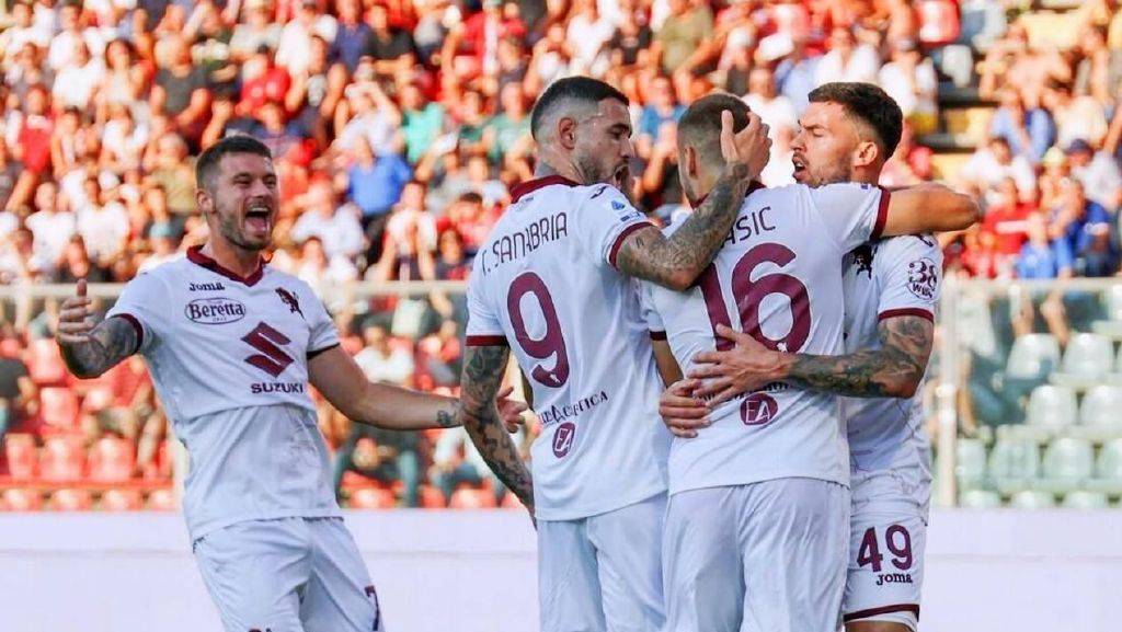 博洛尼亚客场逆转帕尔马，取得关键胜利的简单介绍