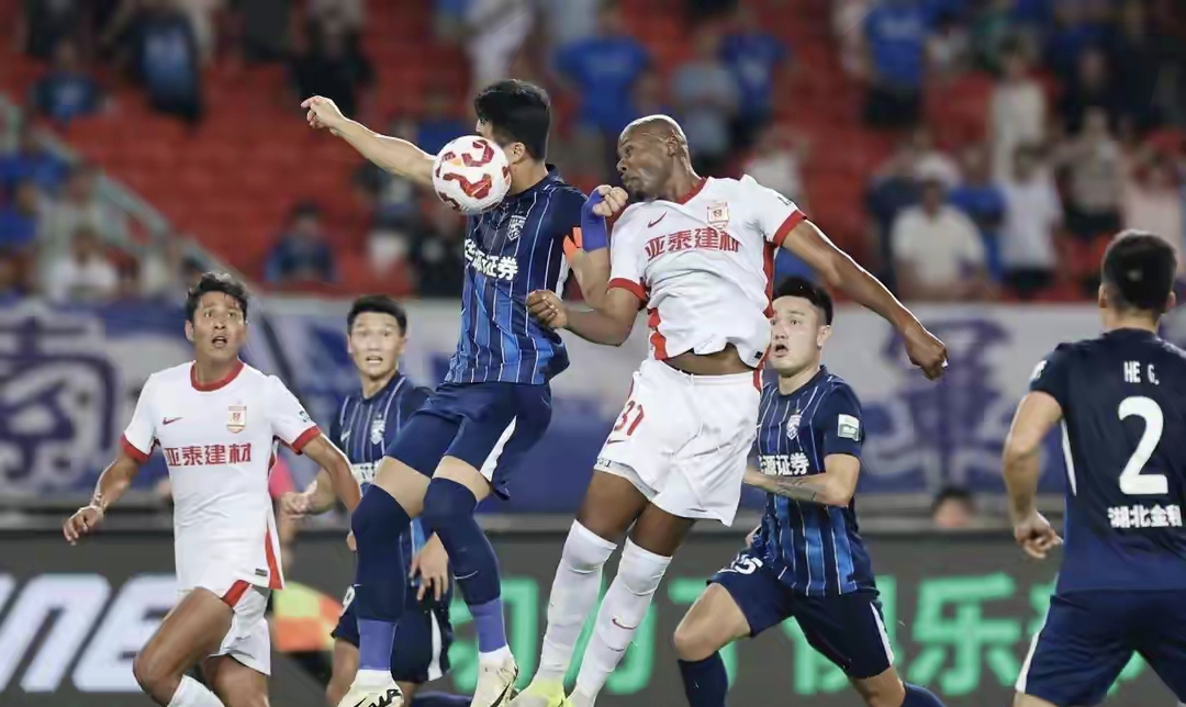 东亚球队表现不俗，晋级之路愈加顺利(东亚足球俱乐部)