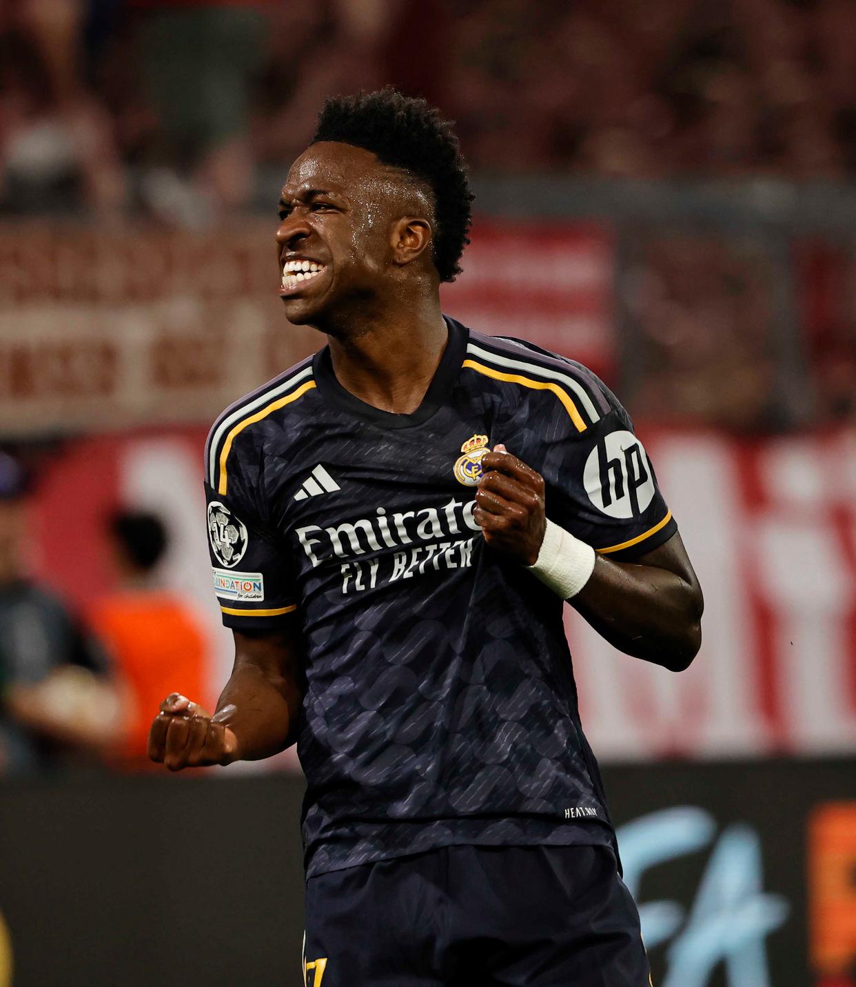 关于索尔汉普顿客场战平，相互厮杀，战出平局的信息