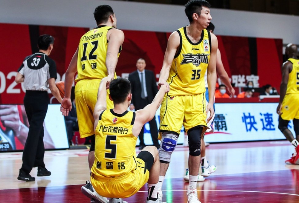 九州官方网站-关于吉林队将与四川队交手，谁能展现更好的表现？的信息